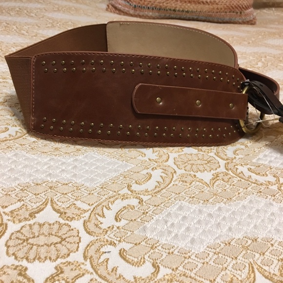 BELT BUNDLE! 4 In the Bundle. 3 Brown and 1 Green - Picture 7 of 8